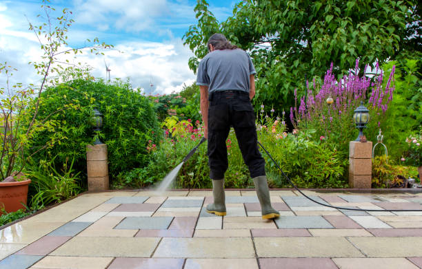 Best Pool Deck Cleaning  in Brentwood, PA